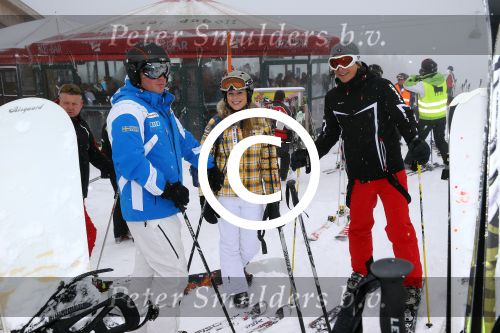 Flauchau (Ooostenrijk), 21 Januari 2014
Wintersport met Vinzzent, Frans Duijts, Django Wagner, Wolter Kroes, Nick Nielsen, Henk Dissel, Rene Schuurmans, Wesley Klein, Yes-R en Charly Luske
Celine Huijsmans SBS
Foto Peter Smulders BV.