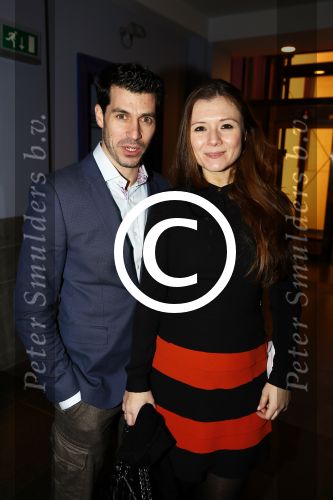 Haarlem 12 januari 2014
Premiere liefde half om half in schouwburg van Haarlem. Celine Purcell met oren Schrijver