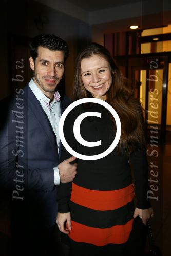 Haarlem 12 januari 2014
Premiere liefde half om half in schouwburg van Haarlem. Celine Purcell met oren Schrijver