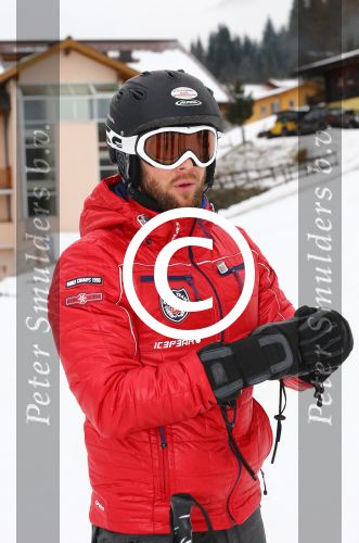 Flauchau (Ooostenrijk), 21 Januari 2014
Wintersport met Vinzzent, Frans Duijts, Django Wagner, Wolter Kroes, Nick Nielsen, Henk Dissel, Rene Schuurmans, Wesley Klein, Yes-R en Charlu Luske
Foto Peter Smulders BV.
