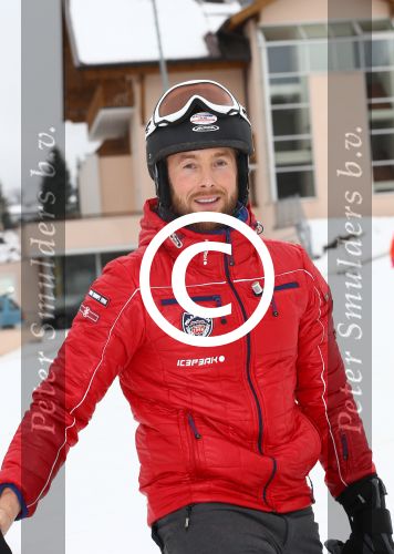 Flauchau (Ooostenrijk), 21 Januari 2014
Wintersport met Vinzzent, Frans Duijts, Django Wagner, Wolter Kroes, Nick Nielsen, Henk Dissel, Rene Schuurmans, Wesley Klein, Yes-R en Charlu Luske
Foto Peter Smulders BV.