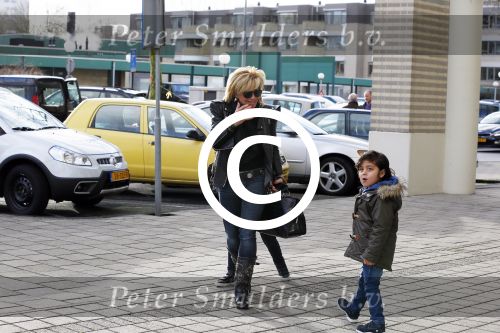 Amsterdam 11 januari 2014
Connie Breukhoven gaat winkelen met haar kleinkinderen in het gelderlandplein waar een half uur later een schietpartij plaats zou vinden.