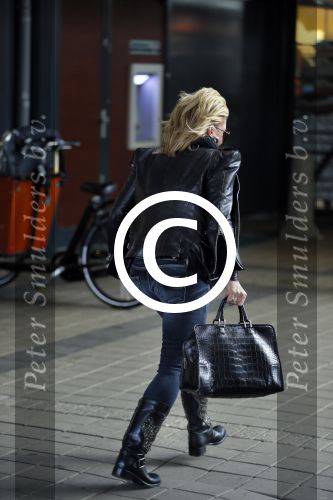 Amsterdam 11 januari 2014
Connie Breukhoven gaat winkelen met haar kleinkinderen in het gelderlandplein waar een half uur later een schietpartij plaats zou vinden.