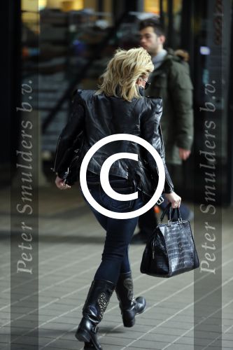 Amsterdam 11 januari 2014
Connie Breukhoven gaat winkelen met haar kleinkinderen in het gelderlandplein waar een half uur later een schietpartij plaats zou vinden.