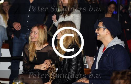 Amsterdam 22 januari 2014
Doutzen Kroes met haar zus Renske bij modeshow Bjorn Borg.