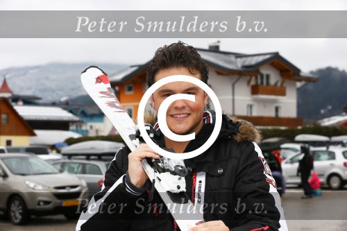 Flauchau (Ooostenrijk), 21 Januari 2014
Wintersport met Vinzzent, Frans Duijts, Django Wagner, Wolter Kroes, Nick Nielsen, Henk Dissel, Rene Schuurmans, Wesley Klein, Yes-R en Charly Luske
Foto Peter Smulders BV.
