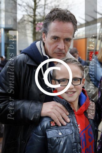 Amsterdam 8 januari 2013
Premiere Zapp films in pathe arena. Joep Sertons met zoon