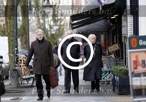Amsterdam 13 januari 2013
Joop v Zijl met zijn vrouw op de cornelis schuytstraat.
