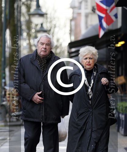 Amsterdam 13 januari 2013
Joop v Zijl met zijn vrouw op de cornelis schuytstraat.