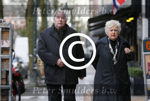 Amsterdam 13 januari 2013
Joop v Zijl met zijn vrouw op de cornelis schuytstraat.