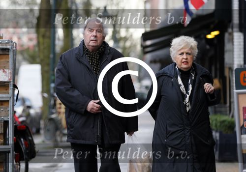 Amsterdam 13 januari 2013
Joop v Zijl met zijn vrouw op de cornelis schuytstraat.