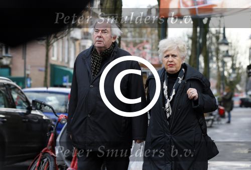 Amsterdam 13 januari 2013
Joop v Zijl met zijn vrouw op de cornelis schuytstraat.