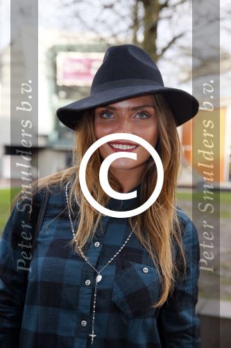 Amsterdam 8 januari 2013
Premiere Zapp films in pathe arena. Kim Feenstra met nichtje