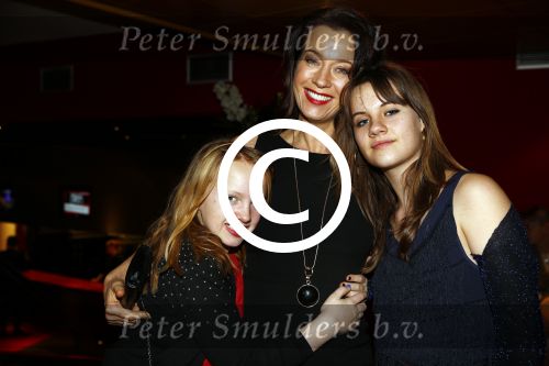 Zaandam 14 januari 2014
Premiere Danny de Munk en Henk Poort in het zaantheater. Marjolein Keuning met dochters