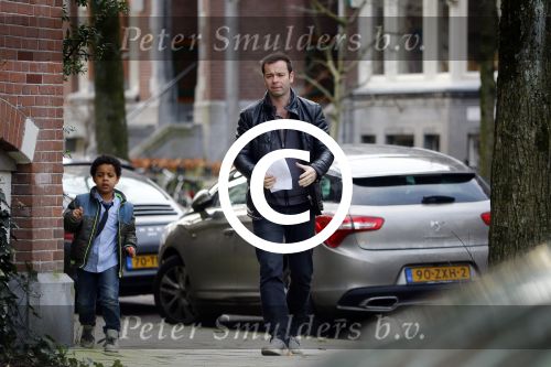 Amsterdam 22 januari 2014
Peter v d Vorst met zoontje aan het winkelen in Amsterdam zuid.