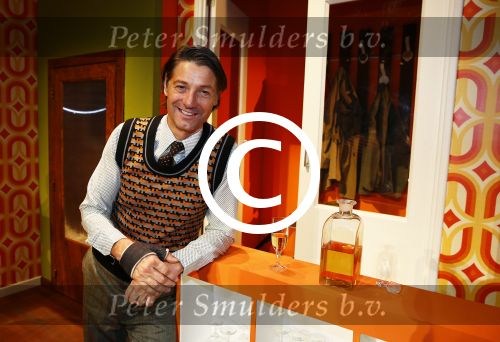 Haarlem 12 januari 2013
Premiere Liefde Half om Halfï¿½
metHenriï¿½tte Tol, Rick Engelkes, Kees Boot, Lone van Roosendaal, Camilla Siegertz en Jelle de Jong in de schouwburg van Haarlem.