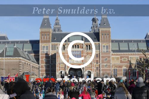 Amsterdam 12 januari 2014
Schaatsbaan op het museumplein.