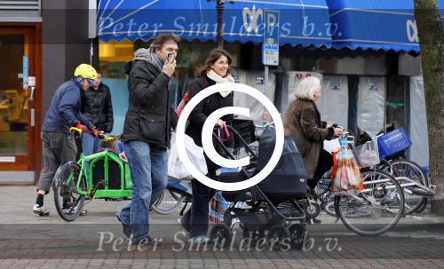 Amsterdam  11 januari 2014
Victor Reinier met vriendin en baby in kinderwagen.