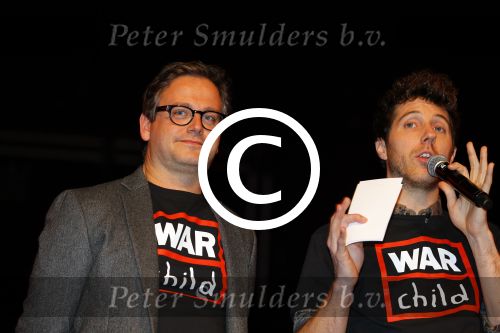 Amsterdam 13 januari 2013
Guus Meeuwis stelt twee liedjes beschikbaar voor de musical op school voor warchild. Presentatie was in Carre. William Spaaij praat het programma aan elkaar