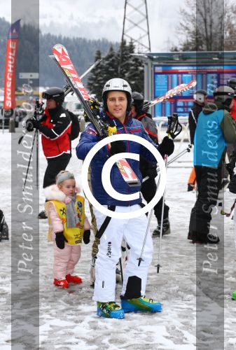 Flauchau (Ooostenrijk), 21 Januari 2014
Wintersport met Vinzzent, Frans Duijts, Django Wagner, Wolter Kroes, Nick Nielsen, Henk Dissel, Rene Schuurmans, Wesley Klein, Yes-R en Charly Luske
Foto Peter Smulders BV.