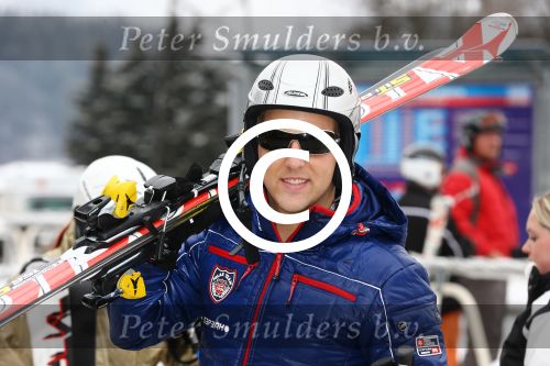 Flauchau (Ooostenrijk), 21 Januari 2014
Wintersport met Vinzzent, Frans Duijts, Django Wagner, Wolter Kroes, Nick Nielsen, Henk Dissel, Rene Schuurmans, Wesley Klein, Yes-R en Charly Luske
Foto Peter Smulders BV.