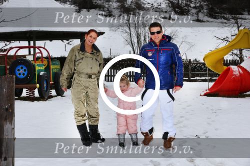 Flauchau (Ooostenrijk), 21 Januari 2014
Wintersport met Vinzzent, Frans Duijts, Django Wagner, Wolter Kroes, Nick Nielsen, Henk Dissel, Rene Schuurmans, Wesley Klein, Yes-R en Charly Luske
Foto Peter Smulders BV.