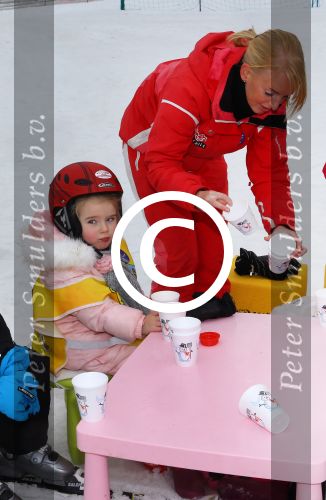 Flauchau (Ooostenrijk), 21 Januari 2014
Wintersport met Vinzzent, Frans Duijts, Django Wagner, Wolter Kroes, Nick Nielsen, Henk Dissel, Rene Schuurmans, Wesley Klein, Yes-R en Charly Luske
Foto Peter Smulders BV.