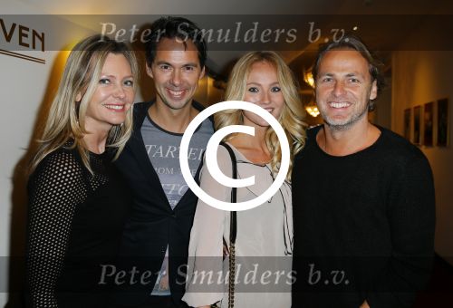 Amsterdam 6 februari 2015
Fedde Legrand in Carre . John Ewbank en Allan Harderberg met hun vrouwen ( Kelly Weekers)