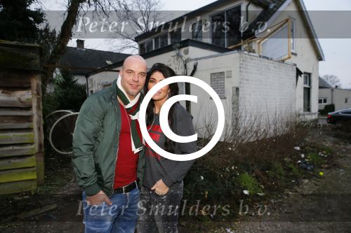 Apeldoorn 19 januari 2015
Melisa v d Meyde en Andy in haar salon en bij hun nieuwe huis. Melisa heeft voortaan de sizero van tamara Elbaz.