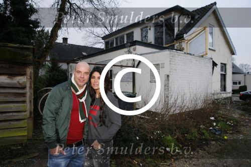 Apeldoorn 19 januari 2015
Melisa v d Meyde en Andy in haar salon en bij hun nieuwe huis. Melisa heeft voortaan de sizero van tamara Elbaz.
