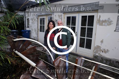 Apeldoorn 19 januari 2015
Melisa v d Meyde en Andy in haar salon en bij hun nieuwe huis. Melisa heeft voortaan de sizero van tamara Elbaz.