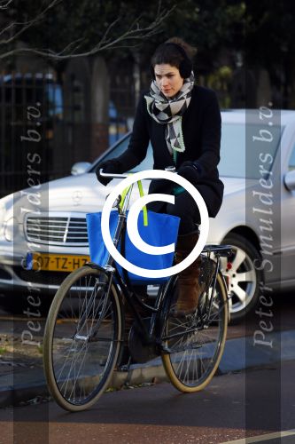 Amsterdam 23 januari 2015
Anna Drijver op de fiets