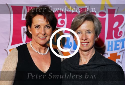Breda 1 februari 2015
Premiere Heerlijk duurt het langst in het chasse theater.
Anne-Mieken Ruyten met zus