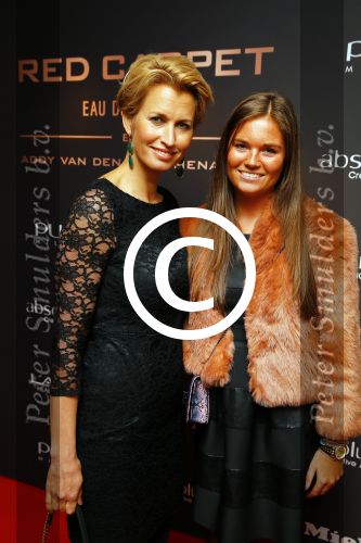 Laren 24 januari 2015
Modeshow Addy v d Krommenacker in de singer in laren
Anouk Smulders met haar stylist Manon de Boer