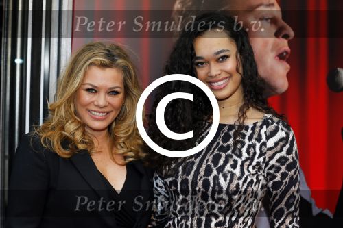 Amsterdam 8 februari 2015
Premiere Sonneveld in het nieuwe de la mar.
Antje en Rmy Monteiro