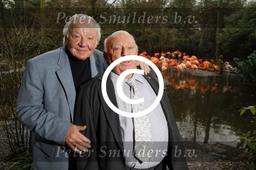Alphen aan de Rijn 22 januari 2015
Presentatie nieuwe bassie en adriaan film.
Aad van Toor (Adriaan), Fedor Rossem (Boef Linke Leo), Job Bovelander (Koen), Janouk Kelderman (Keet!), Peter Sterk (Boef 1001) en Bas van Toor (Bassie) in Avifauna