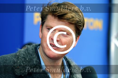 Amsterdam 8 februari 2015
Premiere Paddington in Pathe Arena met stemmencast Beau v Erven Dorens en Lange Frans.