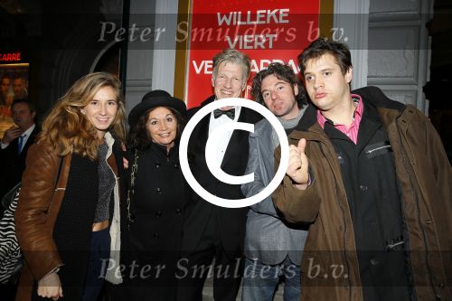 Amsterdam 2 februari 2015
Willeke Alberti viert haar 60 jarig artiesten jubileum in Carre en haar 70e verjaardag.
Belinda Meuldijk met Joshi en Thierry Duval