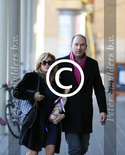Amsterdam 24 januari 2014
Connie Bruekhoven Witteman doet bsamen met Eugene v Dun boodschappen op he gelderlandplein