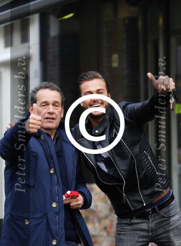 Amsterdam 19 januari 2015
Dave Roelvink met sigaret op de cornelis schuytstraat