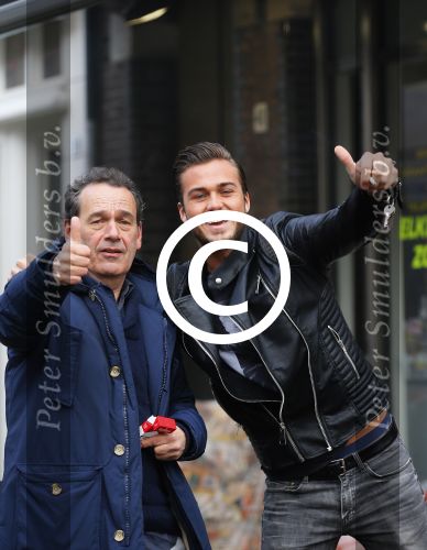 Amsterdam 19 januari 2015
Dave Roelvink met sigaret op de cornelis schuytstraat