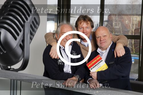 Hilversum 20 januari 2015
De deurzakkers op bezoek bij Erik de Zwart (radio Veronica) omdat ze 40 jaar geleden binnen kwamen in de top 40. Met Rens Muller
