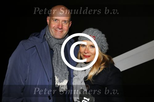 Amsterdam 23 januari 2015
Anna Drijver op de fietsRed carpet op de amsterdam fashion week powered by Mercedes.
Elle v Rijn met vriend
