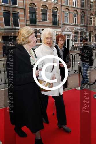 Amsterdam 8 februari 2015
Premiere Sonneveld in het nieuwe de la mar.
Ellen Vogel