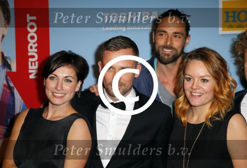 Amsterdam 19 januari 2015
Premiere Homies in Tuschinski.
Vivienne v d Assem Patrick Martens Ewout Genemans Juliette v Ardenne