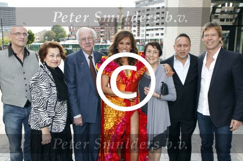 Rijswijk 20 juni 2011
Presentatie cd Patty Brard. patty Brard met vriend Antoine ouders en familie
Peter Smulders bv