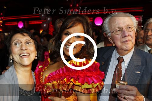 Rijswijk 20 juni 2011
Presentatie cd Patty Brard. patty Brard met vriend Antoine ouders en familie
Peter Smulders bv