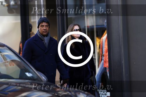 Amsterdam 6 februari 2015
Frank Rijkaard met zijn vrouw Stefanie op de pc hooftstraat en in het vondelpark