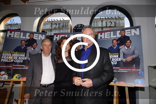 Amsterdam 2 februari 2015
Presentatie helden van Frits en Barbara Barend. Op de cover staan Guus Hiddink en Frank de Boer.
In het blad staan oa interviews met Jorien ter Mors Thijsje Oenema en Kai Reus.
De presentatie was bij gassan diamonds.