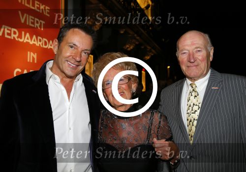 Amsterdam 2 februari 2015
Willeke Alberti viert haar 60 jarig artiesten jubileum in Carre en haar 70e verjaardag.
Gerard Joling met moeder en haar vriend